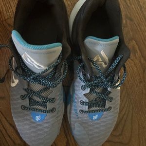 Giannis Antetokoumpo Sneakers